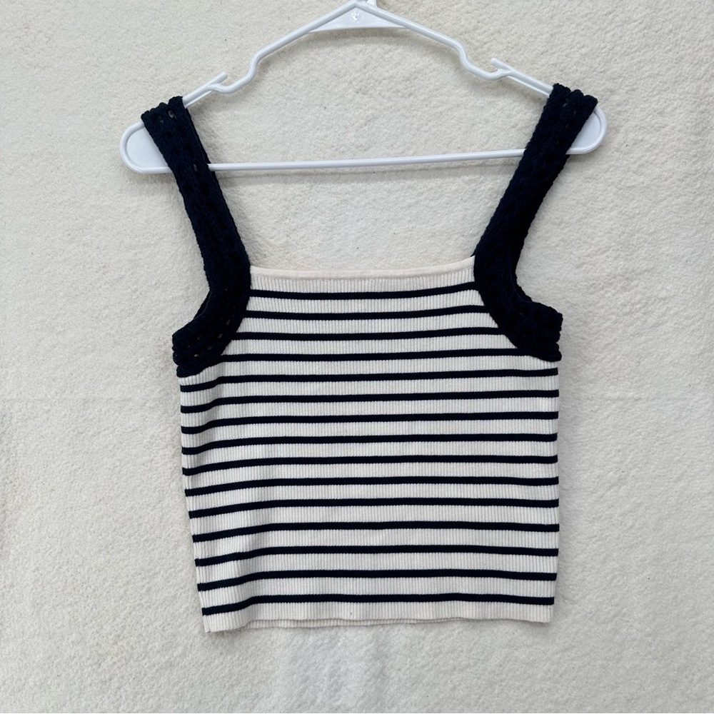 Aerie Navy and White/Cream Ribbed Knit Tank Top Nautical Crochet